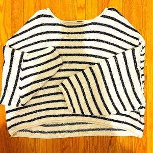 {Free People} Cropped stripped sweater. Black and white. Size L